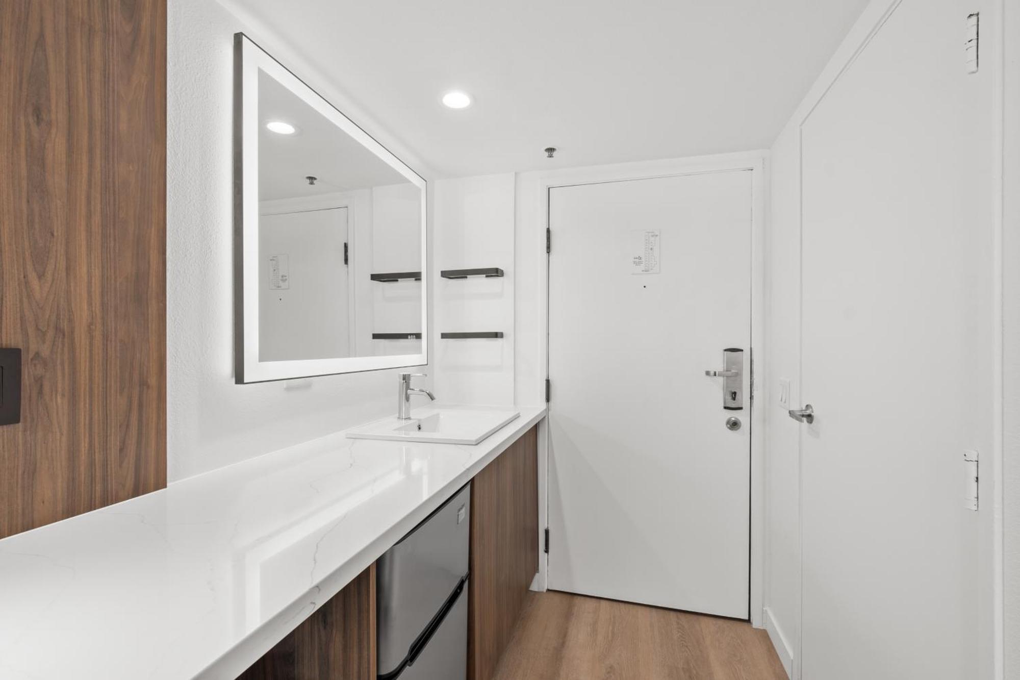 Uptown - Limited Service Apart-hotel San Diego